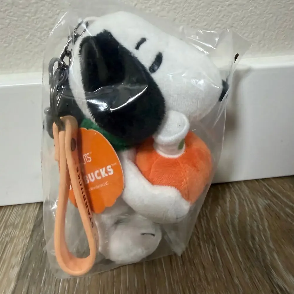Starbucks x Peanuts Collab Snoopy Keychain Bag Charm Fall 2026